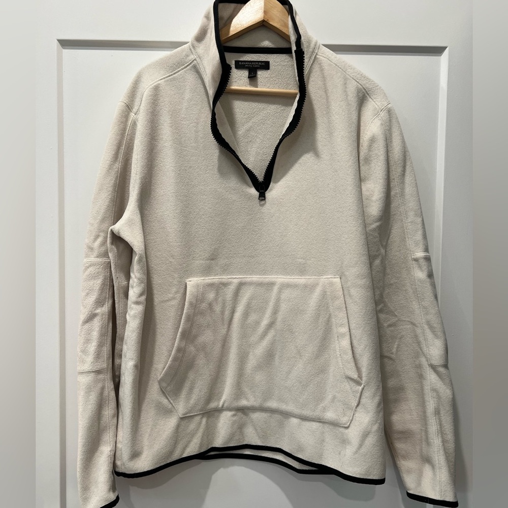 Banana republic men’s Arctic fleece sweater